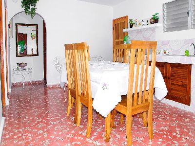 Hostal Ciro y Lourdes6